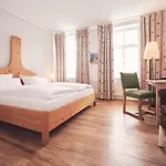 & Brauereigasthof Drei Kronen Hotel