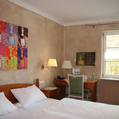 Hotel & Brauereigasthof Drei Kronen 3*