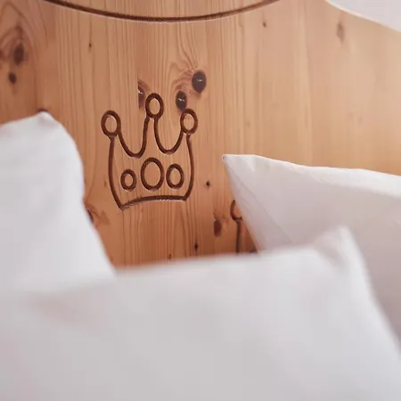 & Brauereigasthof Drei Kronen