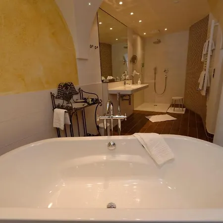 Hotell & Brauereigasthof Drei Kronen