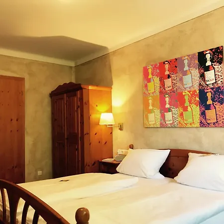 Hotel & Brauereigasthof Drei Kronen 3*