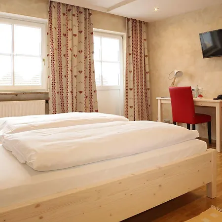 & Brauereigasthof Drei Kronen Hotel