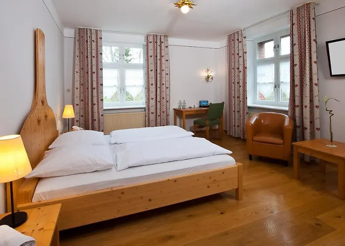 & Brauereigasthof Drei Kronen Hotel