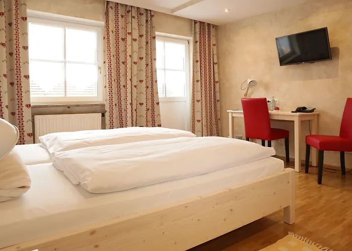 & Brauereigasthof Drei Kronen 3* Меммельсдорф