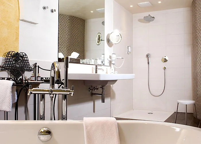 & Brauereigasthof Drei Kronen Hotel 3*