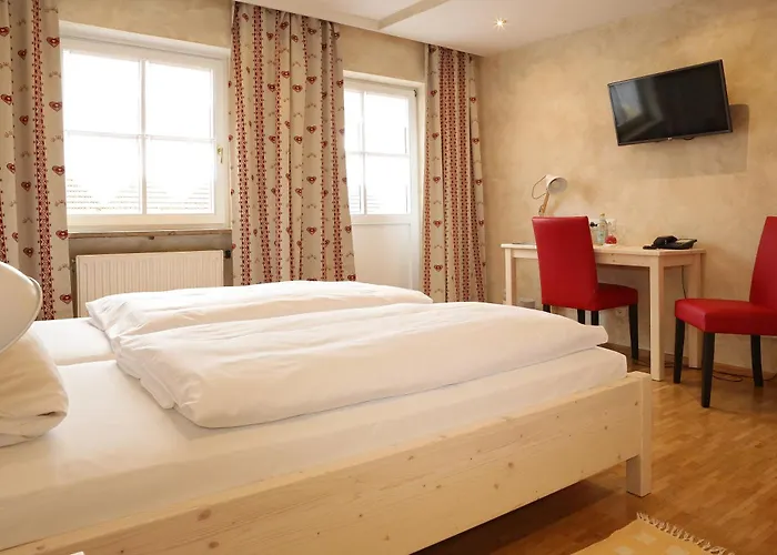 & Brauereigasthof Drei Kronen Hotel